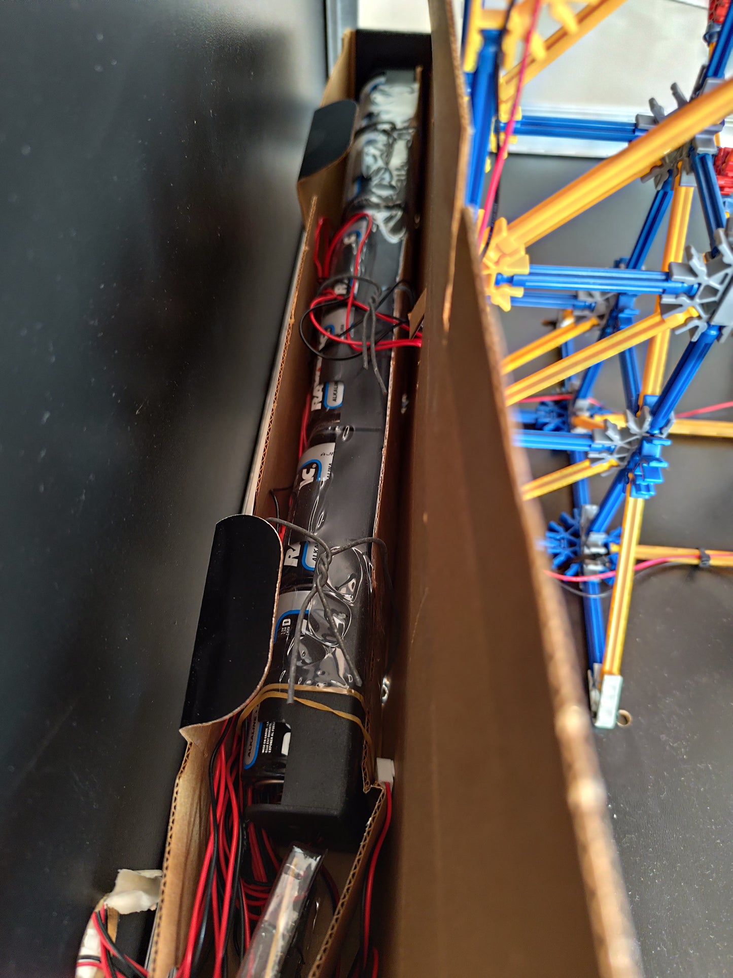 K'nex Store display model Ferris wheel with working motion sensor and custom motor