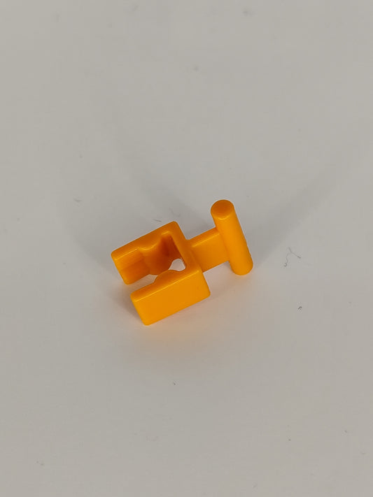 K'NEX Orange Clip with splice at the end for rails to clip on